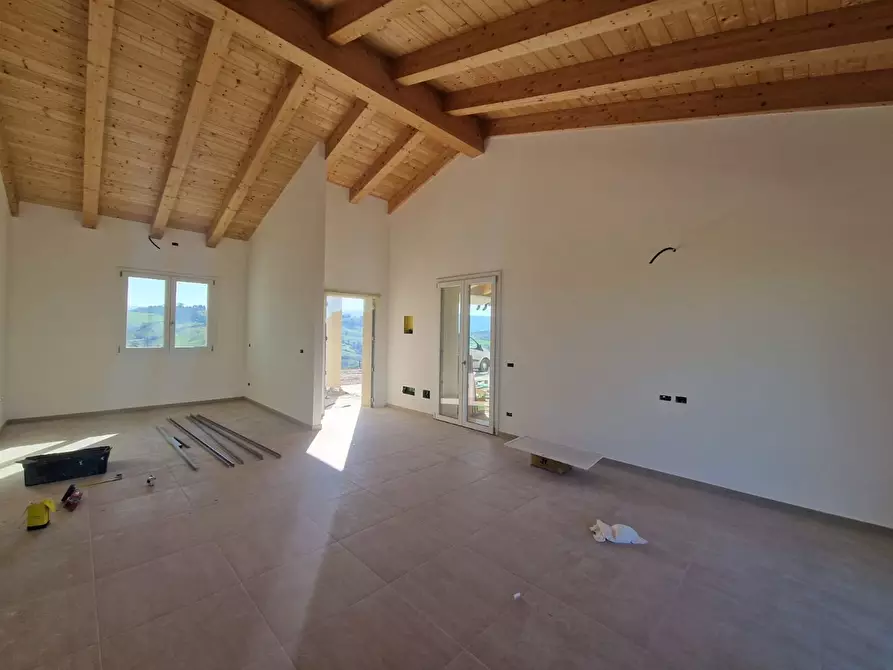 Immagine 5 di Casa semindipendente in vendita  in Collina 14 a Tolentino