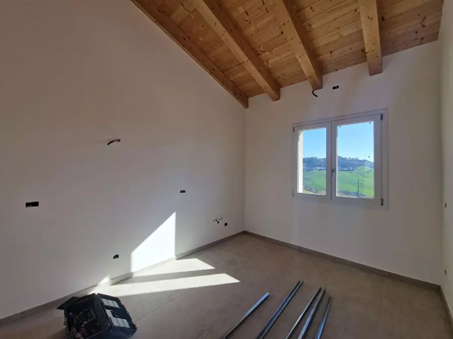 Immagine 4 di Casa semindipendente in vendita  in Collina 14 a Tolentino