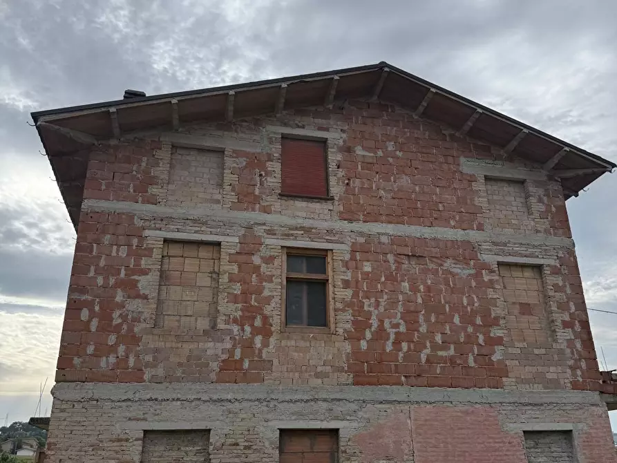 Immagine 6 di Casa semindipendente in vendita  in Ributino 17 a Tolentino