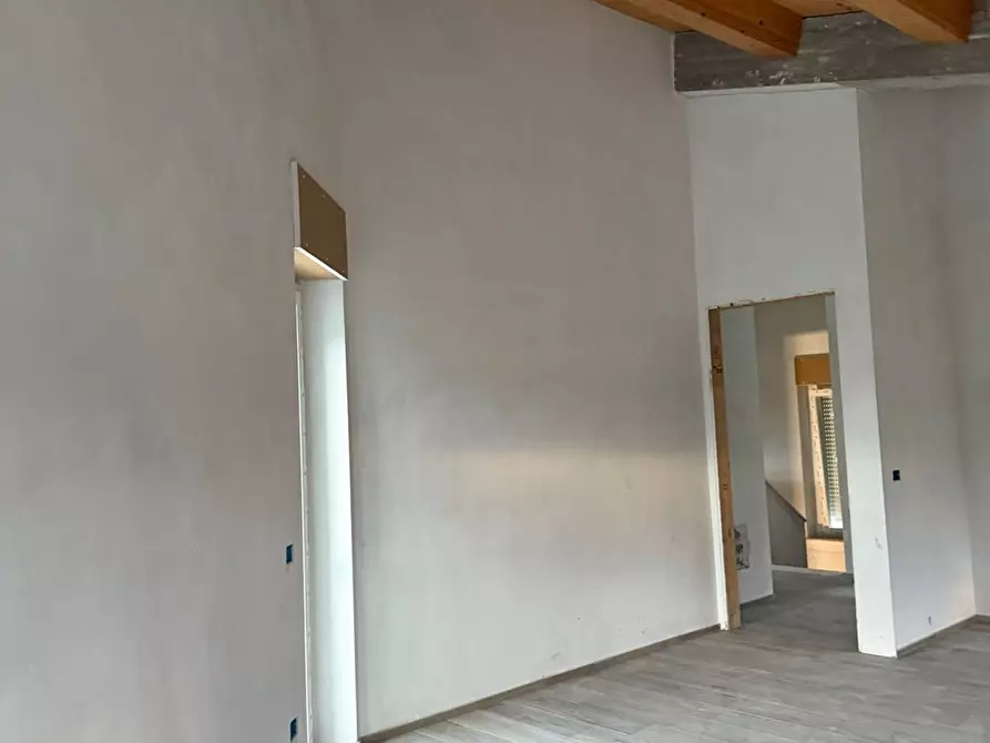 Immagine 5 di Villa in vendita  in San Giorgio a Belforte Del Chienti