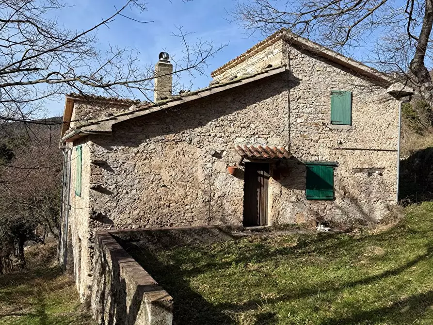 Immagine 3 di Casa indipendente in vendita  in Podalla a Acquacanina