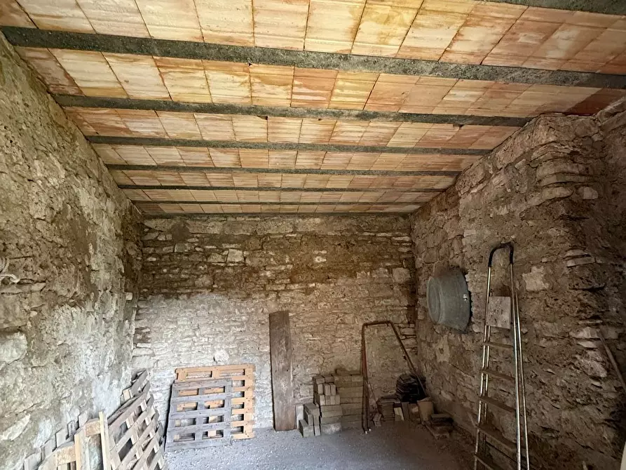 Immagine 13 di Casa indipendente in vendita  in Podalla a Acquacanina