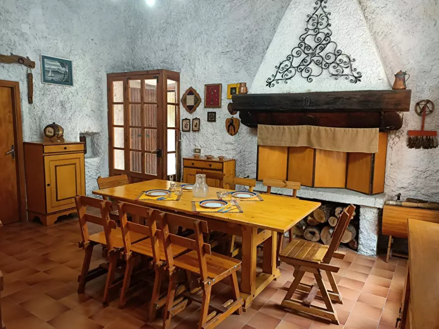 Immagine 14 di Casa indipendente in vendita  in Podalla a Acquacanina