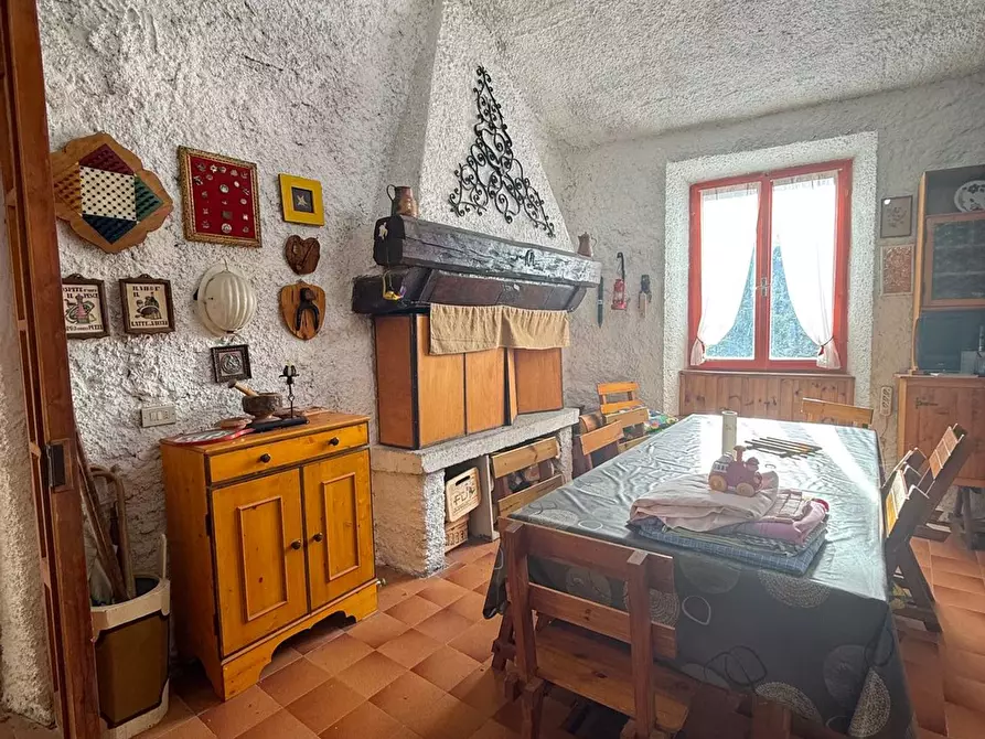 Immagine 15 di Casa indipendente in vendita  in Podalla a Acquacanina