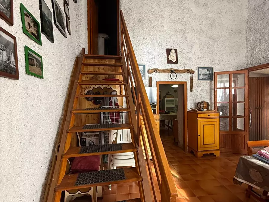 Immagine 16 di Casa indipendente in vendita  in Podalla a Acquacanina