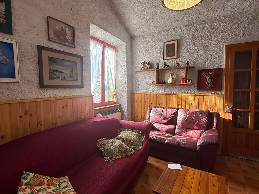 Immagine 21 di Casa indipendente in vendita  in Podalla a Acquacanina