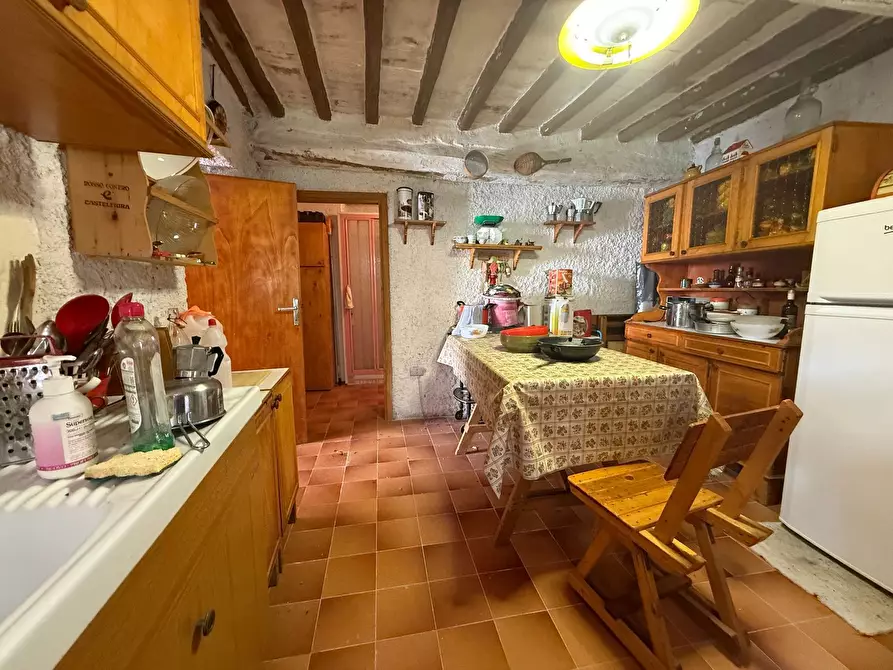 Immagine 25 di Casa indipendente in vendita  in Podalla a Acquacanina