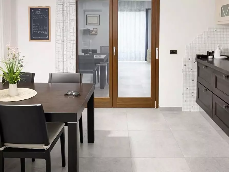 Immagine 4 di Appartamento in vendita  in Rovereto a Tolentino