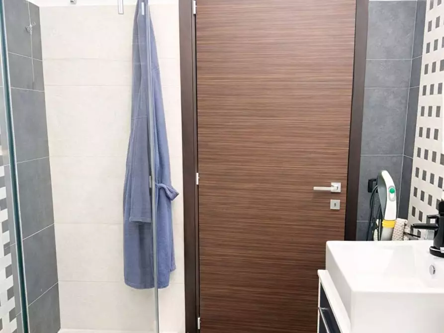 Immagine 8 di Appartamento in vendita  in Rovereto a Tolentino