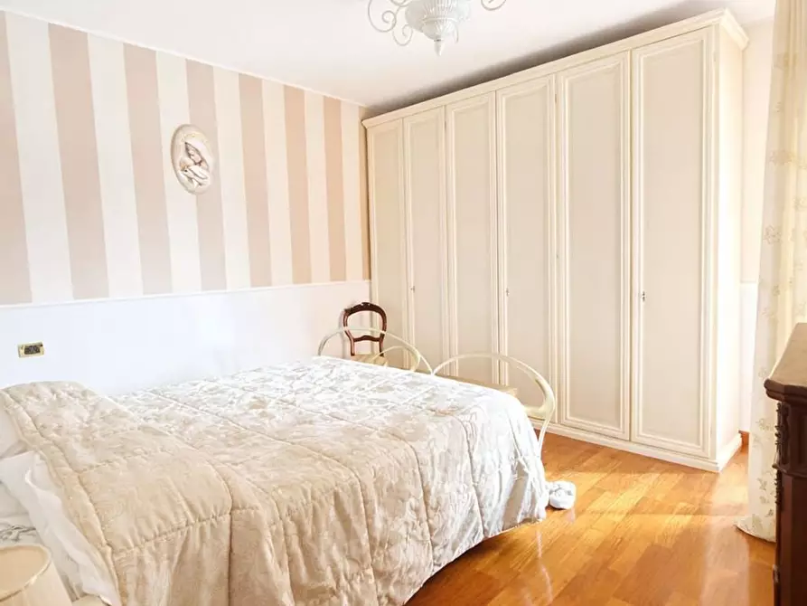 Immagine 9 di Appartamento in vendita  in Rovereto a Tolentino