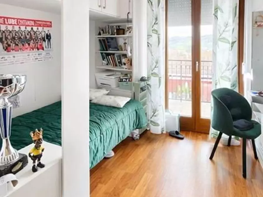 Immagine 11 di Appartamento in vendita  in Rovereto a Tolentino