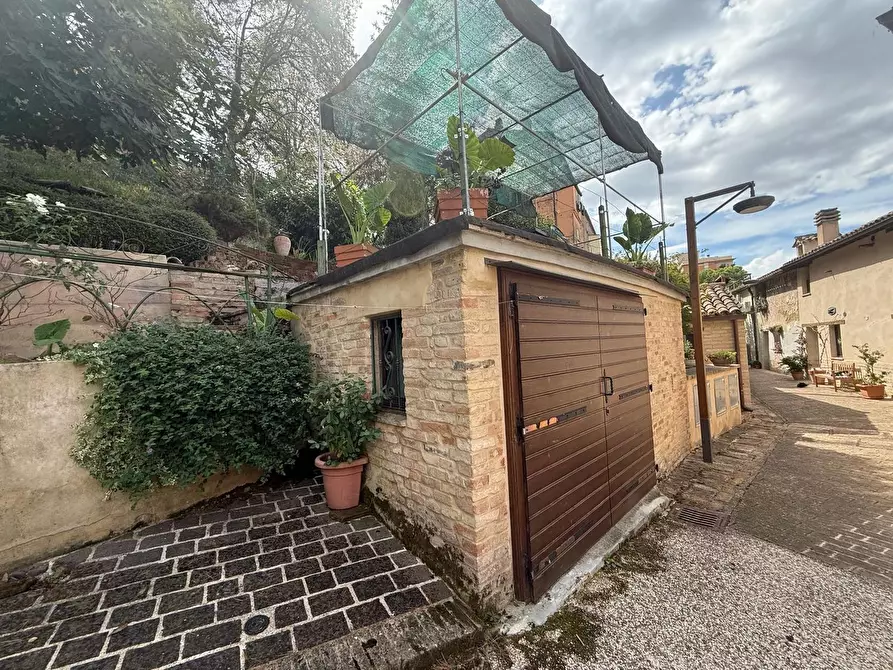 Immagine 7 di Casa indipendente in vendita  in Santa Croce a Macerata
