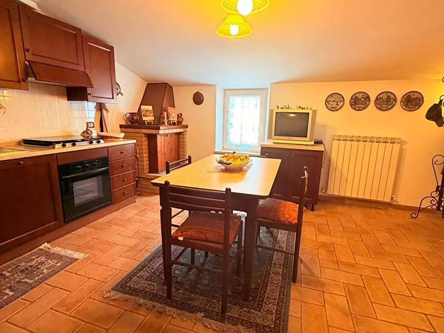 Immagine 16 di Casa indipendente in vendita  in Santa Croce a Macerata