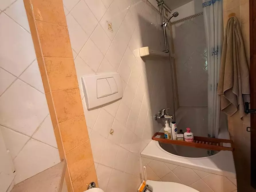 Immagine 29 di Casa indipendente in vendita  in Santa Croce a Macerata