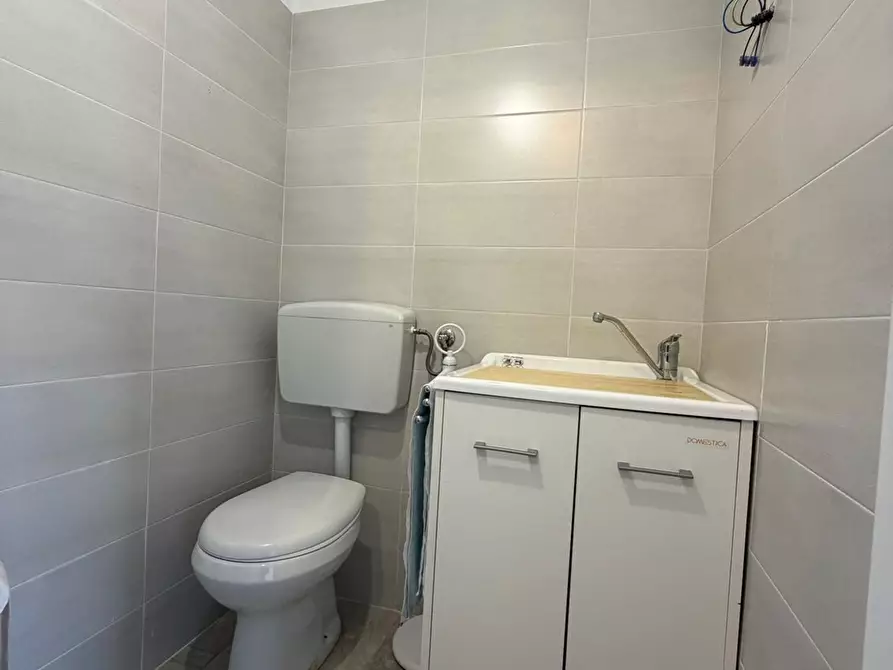 Immagine 33 di Appartamento in vendita  in Adino Barcarelli 6 a Tolentino