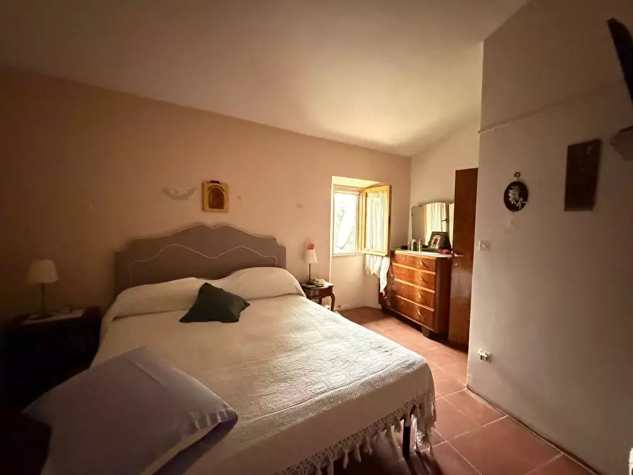 Immagine 8 di Casa indipendente in vendita  in Piè di Vescia 8 a Acquacanina