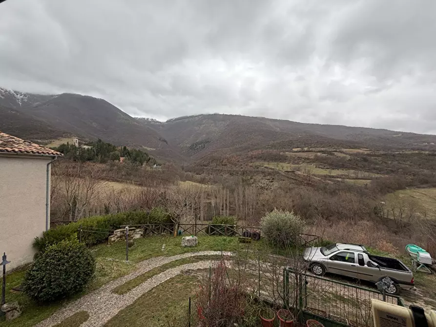 Immagine 13 di Casa indipendente in vendita  in Piè di Vescia 8 a Acquacanina