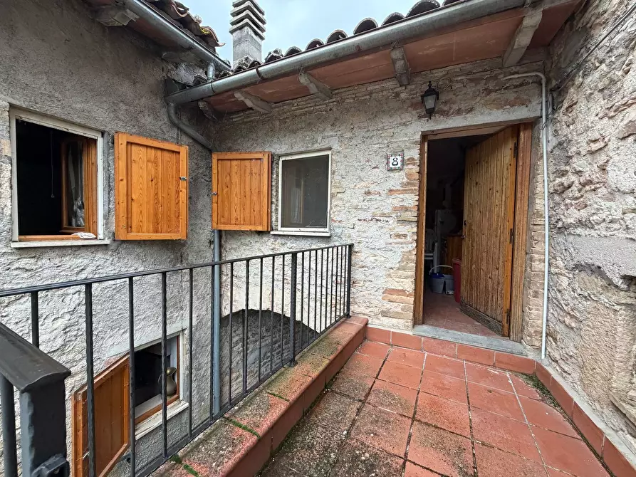 Immagine 14 di Casa indipendente in vendita  in Piè di Vescia 8 a Acquacanina