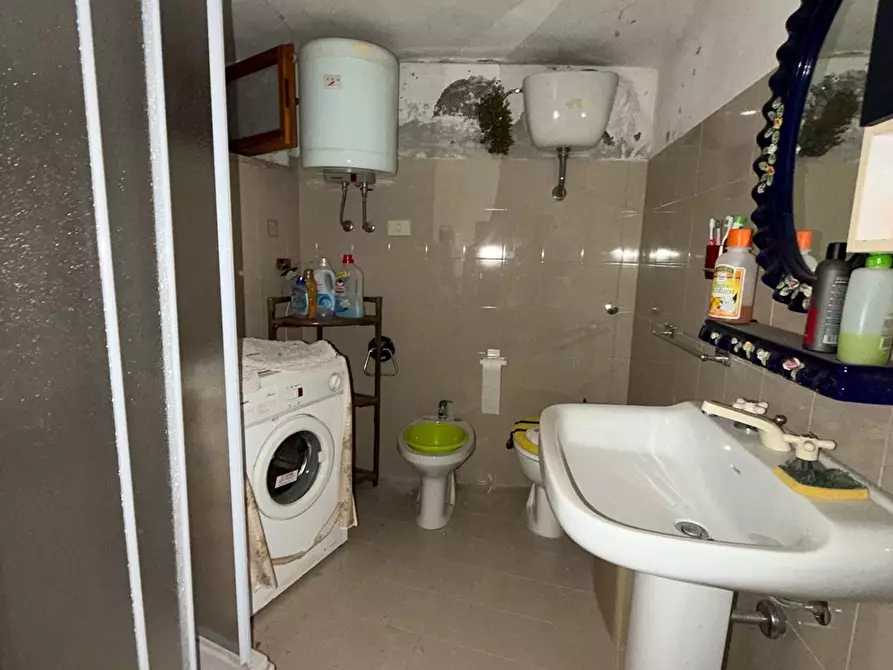 Immagine 15 di Casa indipendente in vendita  in Piè di Vescia 8 a Acquacanina