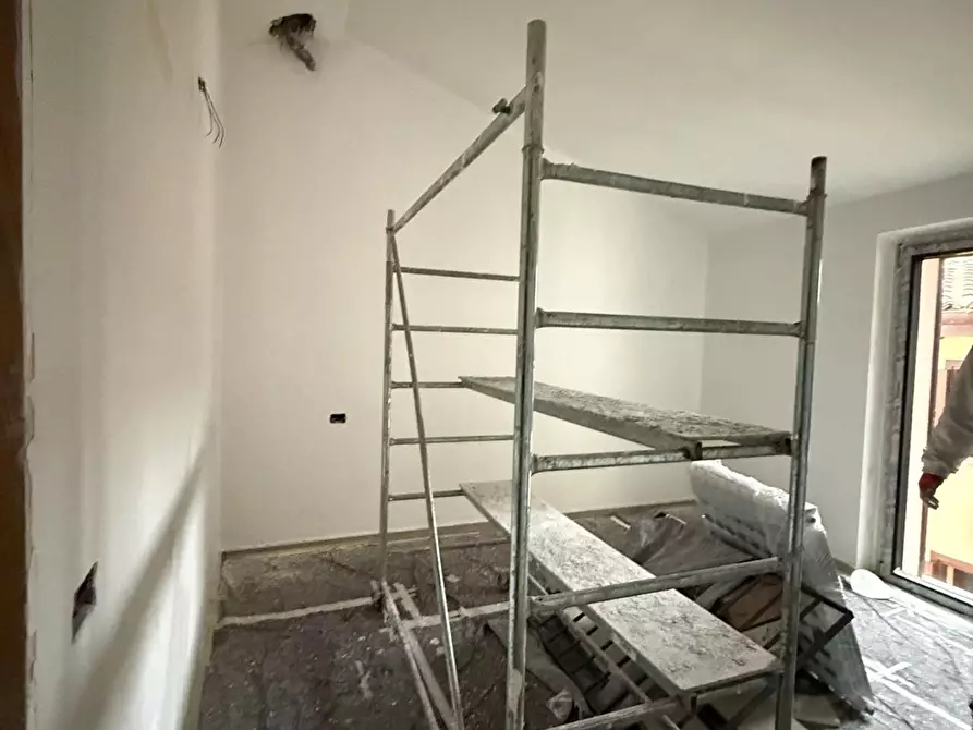 Immagine 10 di Casa indipendente in vendita  in Castello di Borgiano a Belforte Del Chienti