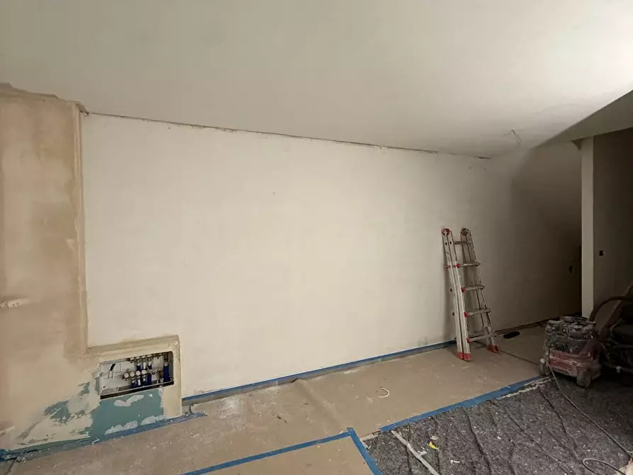 Immagine 17 di Casa indipendente in vendita  in Castello di Borgiano a Belforte Del Chienti