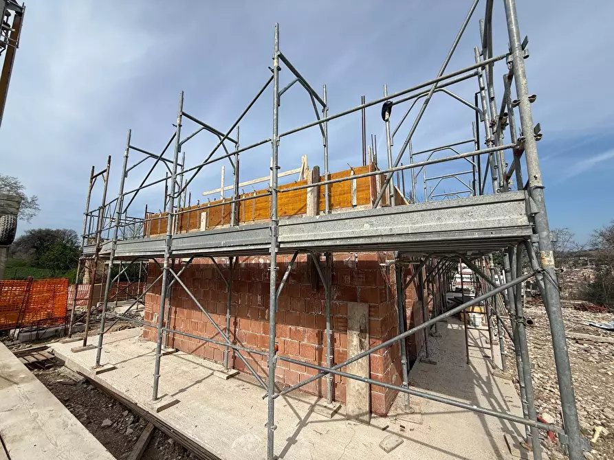 Immagine 8 di Villa in vendita  in Pianibianchi a Tolentino