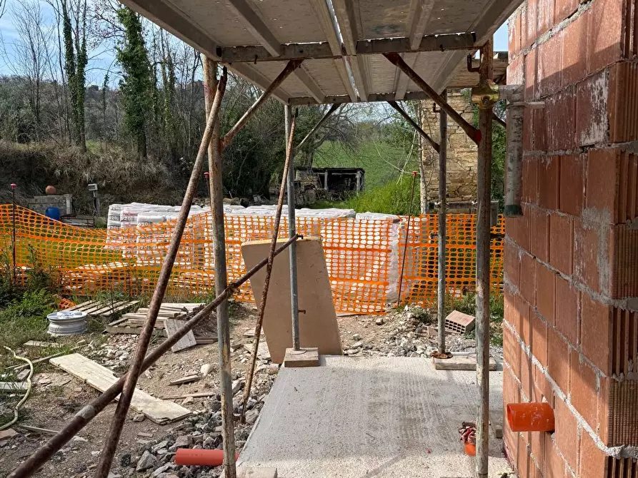 Immagine 11 di Villa in vendita  in Pianibianchi a Tolentino