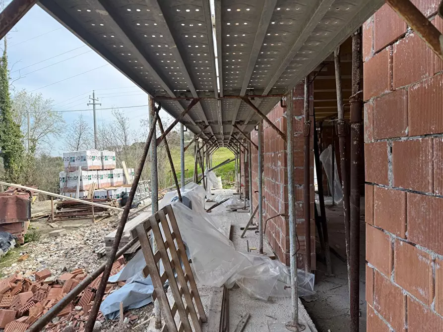 Immagine 12 di Villa in vendita  in Pianibianchi a Tolentino