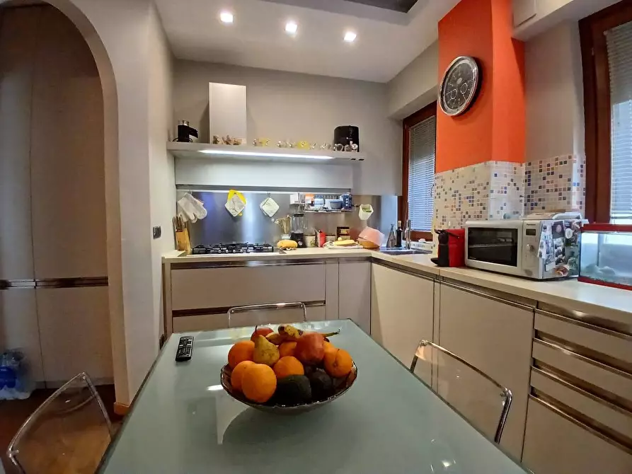 Immagine 25 di Appartamento in vendita  in Corso Umberto I° a Civitanova Marche