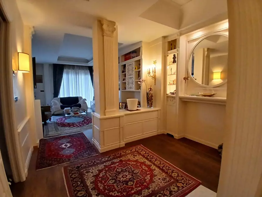 Immagine 4 di Appartamento in vendita  in Corso Umberto I° a Civitanova Marche