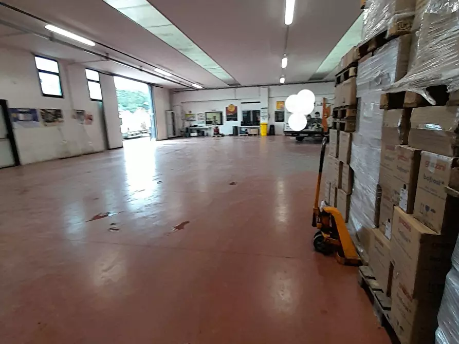 Immagine 1 di Capannone industriale in affitto  in via Adige a Fermo