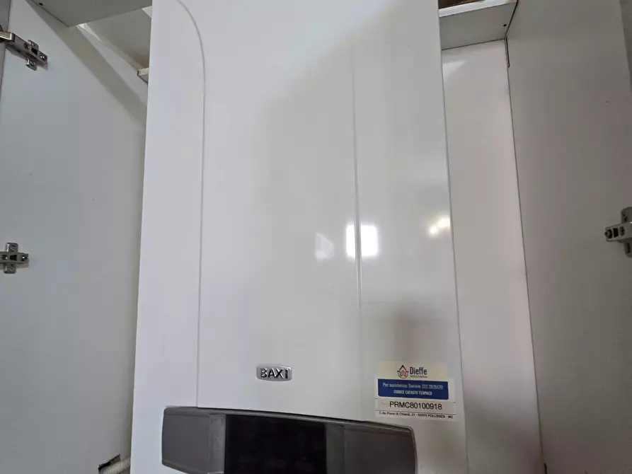 Immagine 10 di Appartamento in vendita  in Via F. Filelfo a Tolentino