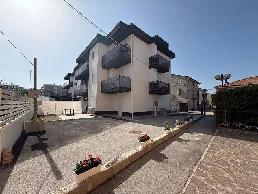 Immagine 7 di Appartamento in vendita  in via Codamosto snc a Civitanova Marche