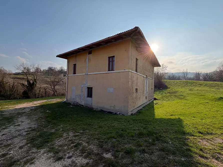 Immagine 3 di Casa indipendente in vendita  in C.da San Rocco a Tolentino