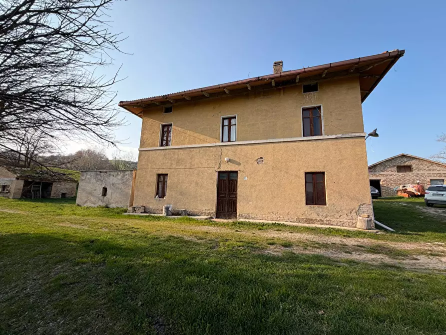 Immagine 5 di Casa indipendente in vendita  in C.da San Rocco a Tolentino