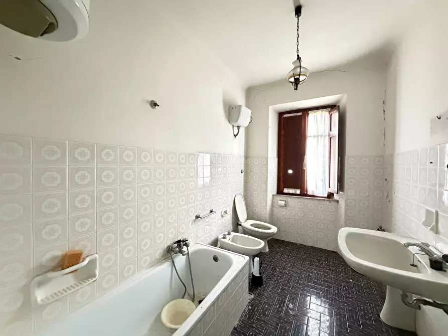 Immagine 9 di Casa indipendente in vendita  in C.da San Rocco a Tolentino