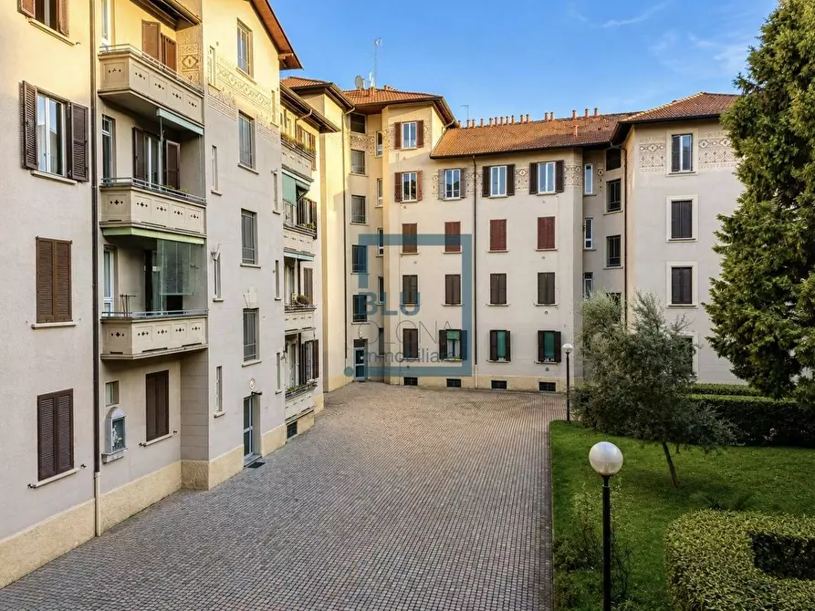 Immagine 20 di Appartamento in vendita  in Via Mac Mahon 109 a Milano