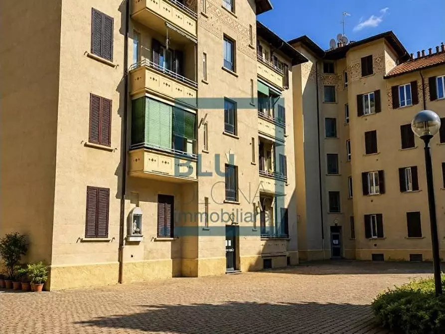 Immagine 19 di Appartamento in vendita  in Via Mac Mahon 109 a Milano