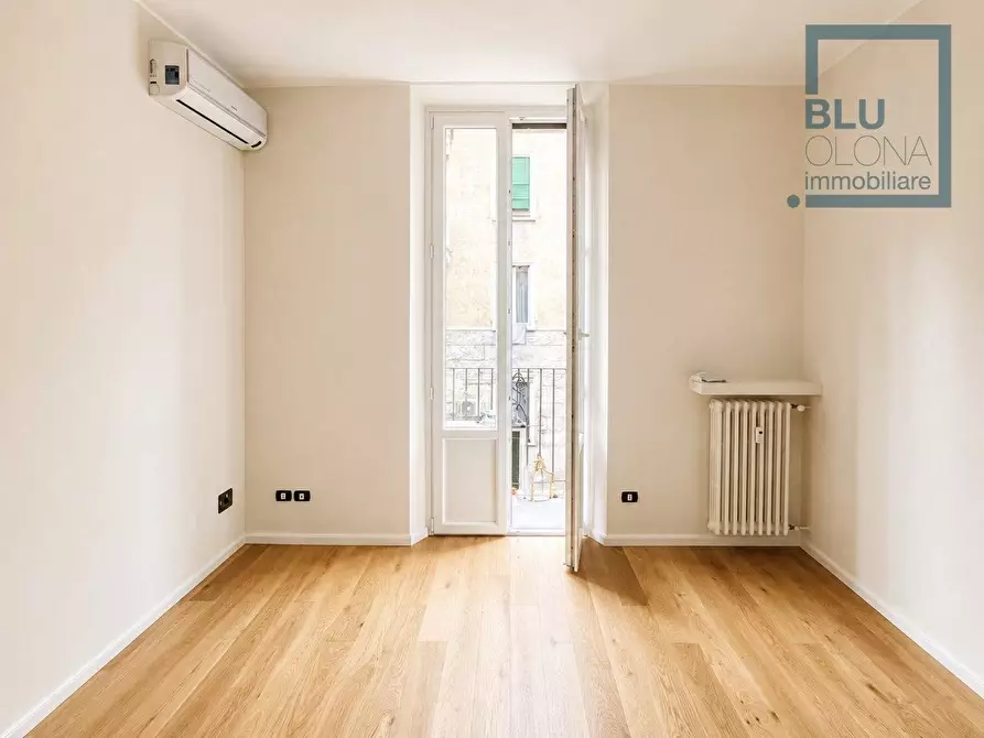 Immagine 9 di Appartamento in vendita  in Via Mac Mahon 109 a Milano