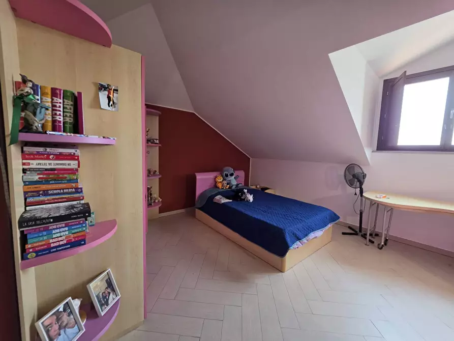 Immagine 24 di Villa in vendita  in via mario cora 3 a Asti