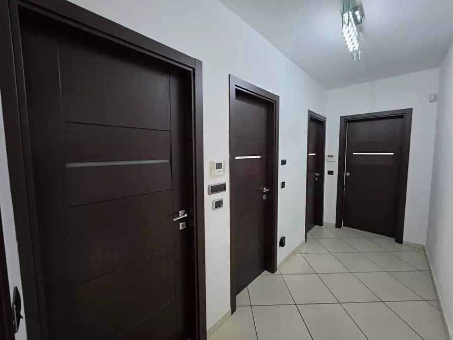 Immagine 8 di Villa in vendita  in via mario cora 3 a Asti