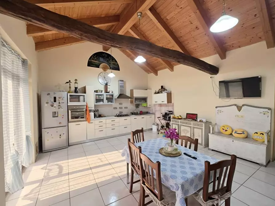 Immagine 6 di Rustico / casale in vendita  in frazione Lavezzole 70 a San Damiano D'asti
