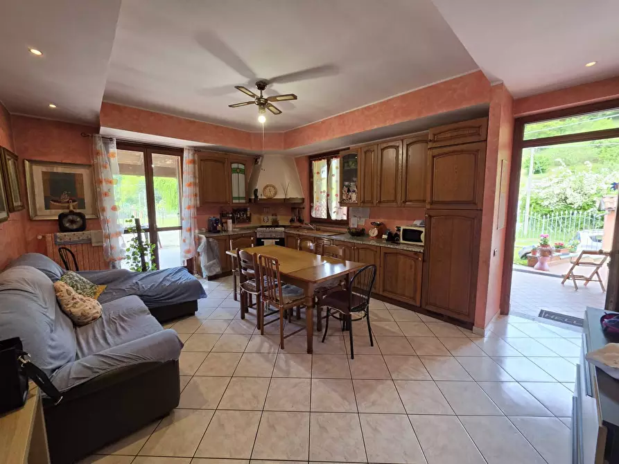 Immagine 30 di Villa in vendita  in via val popola 4 a Asti