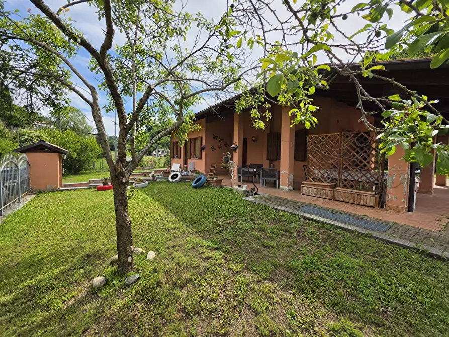 Immagine 7 di Villa in vendita  in via val popola 4 a Asti
