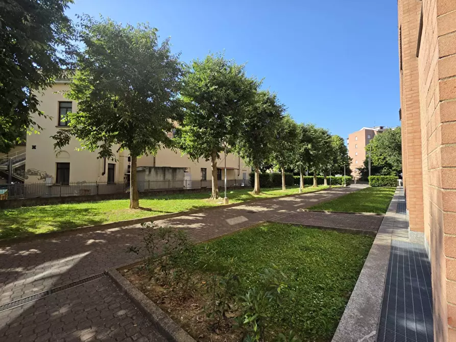 Immagine 4 di Appartamento in vendita  in corso felice cavallotti 35 a Asti