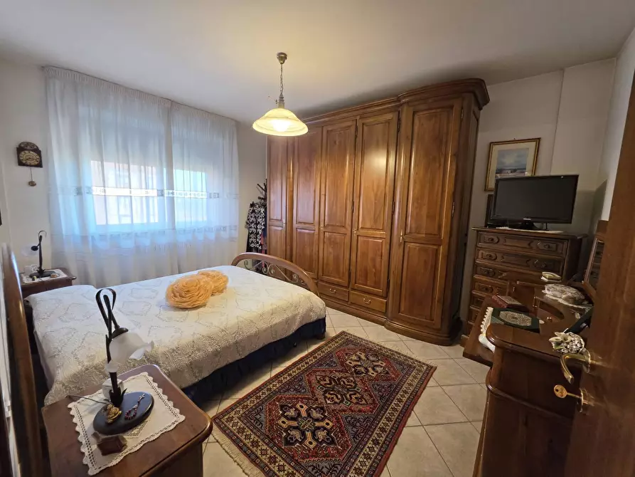Immagine 13 di Appartamento in vendita  in corso felice cavallotti 35 a Asti