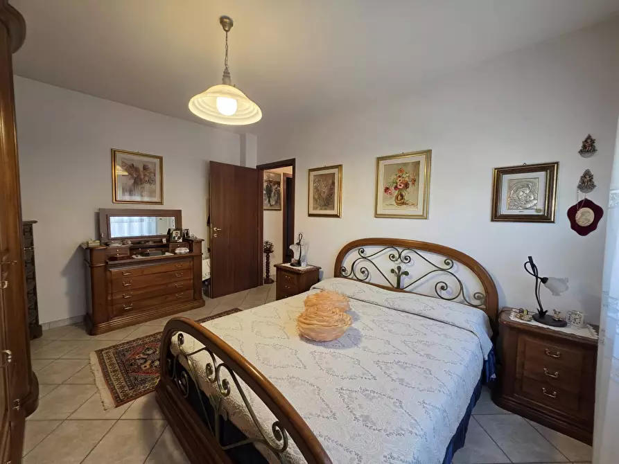 Immagine 14 di Appartamento in vendita  in corso felice cavallotti 35 a Asti