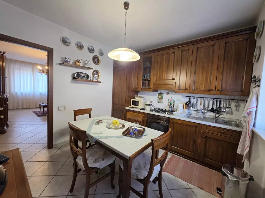Immagine 5 di Appartamento in vendita  in corso felice cavallotti 35 a Asti