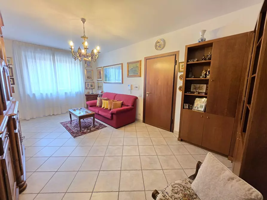 Immagine 1 di Appartamento in vendita  in corso felice cavallotti 35 a Asti