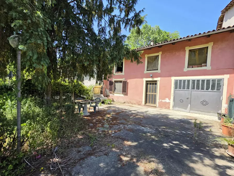 Immagine 2 di Rustico / casale in vendita  in FRAZIONE CASABIANCA 139 a Asti